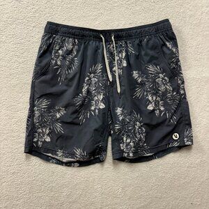 Vuori Shorts Mens XL Black Grey Floral Hawaiian Lined 7" Inseam Workout Training